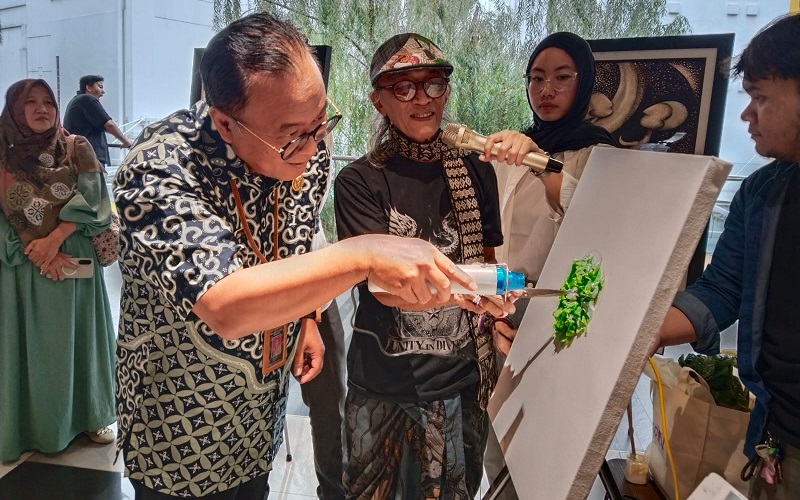Seni Menjaga Bumi