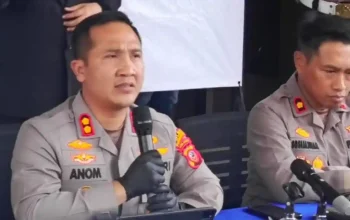 Polres Purwakarta amankan 29 tersangka narkoba sepanjang awal 2026. Barang bukti sabu hingga obat keras disita, selamatkan belasan ribu warga.