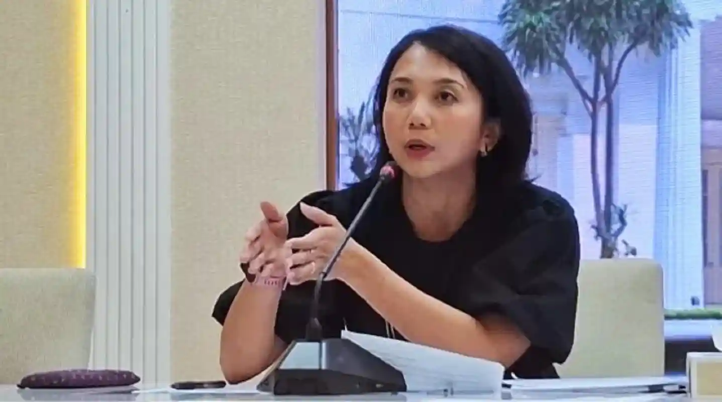 Kemlu RI imbau tunda perjalanan ke Timur Tengah akibat konflik Iran-Israel.