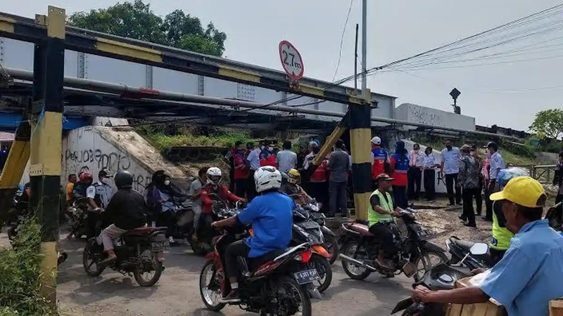 Underpass atau terowongan Jatibarang Indramayu