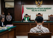 Dituntut 10 Tahun, Eks CEO eFishery Gibran Chuzaefah Sampaikan Pledoi Besok