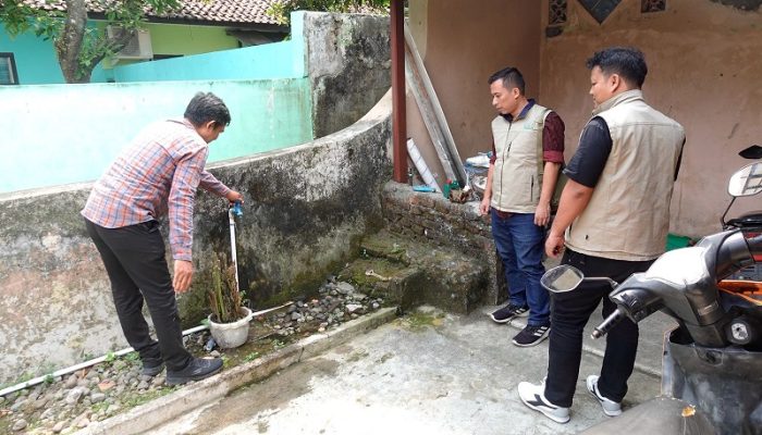 Krisis Air Bersih di Cilegong Purwakarta: Warga Tempuh 5 Km Tiap Hari, PLN Siapkan Solusi Permanen