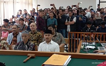Geger! Eks Bupati Bekasi Akui Terima Rp8,5 Miliar dalam Kresek untuk Bayar Utang Politik