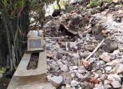 Begini Kronologi Puluhan Makam Tertimbun Longsor di TPU Dayeuh Handap Garut