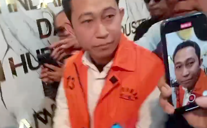 Bukan Suap, Sarjan Ungkap Alasan Bantu Biaya Operasi Mertua Bupati Bekasi: Murni Pinjaman Pribadi!