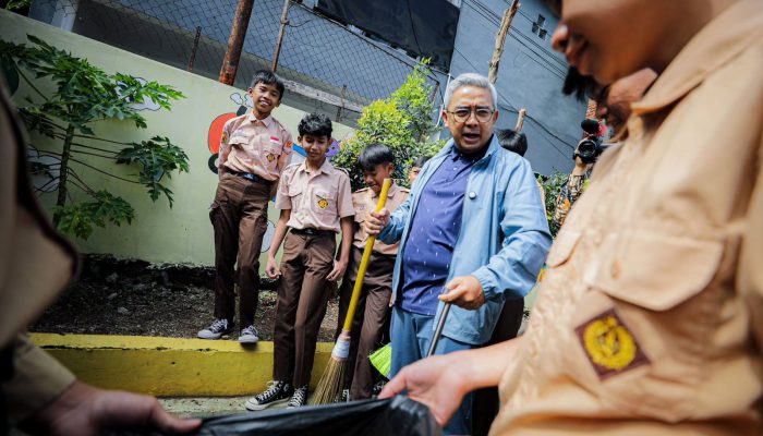 Angka Kepuasan Tembus 83,8%! Ini Perubahan Nyata Pendidikan di Bandung yang Kini Dirasakan Siswa