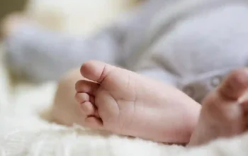 Suasana akses masuk RSHS Bandung yang kini dalam pengawasan ketat setelah munculnya kasus keamanan pasien yaitu Bayi nyaris tertukar.