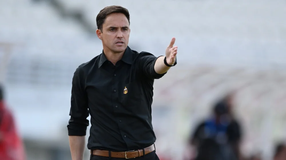 Paul Munster pelatih Bhayangkara FC vs Persib Bandung Liga 1.