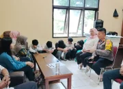 Usai Viral Saling Serang, 5 Pelaku Tawuran di Purwakarta Nangis di Kantor Polisi