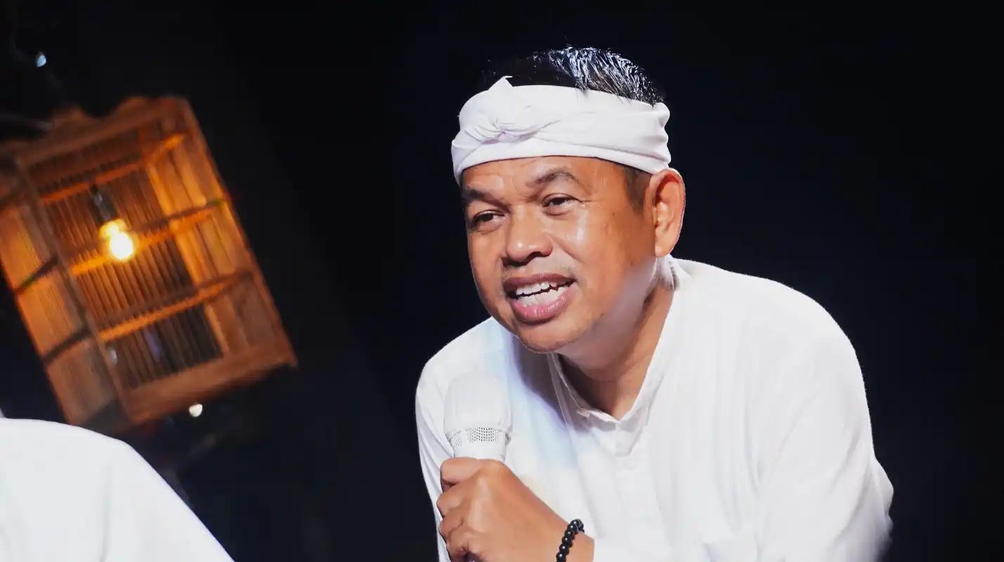 Respons Dedi Mulyadi terhadap tantangan Wagub Kalbar Krisantus Kurniawan terkait pembangunan Kalbar.