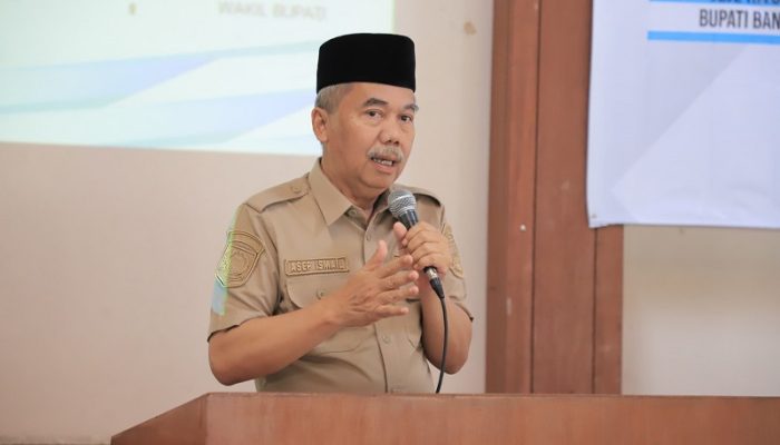 Ancam Operasional PLTA, Asep Ismail Percepat Pembersihan Sampah yang Menumpuk di Waduk Saguling