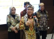 Kejar Daya Saing Global, Atip Latipulhayat: Siswa SD akan Belajar Inggris Sejak Kelas 3 Mulai 2027