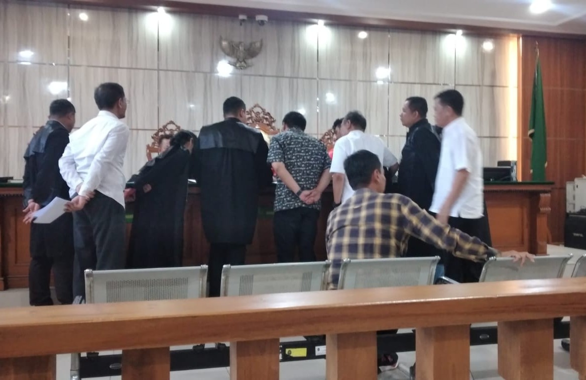 Hakim Mengamuk! Anggota DPRD Cirebon Terancam Masuk Sel Usai Berbelit di Sidang Korupsi