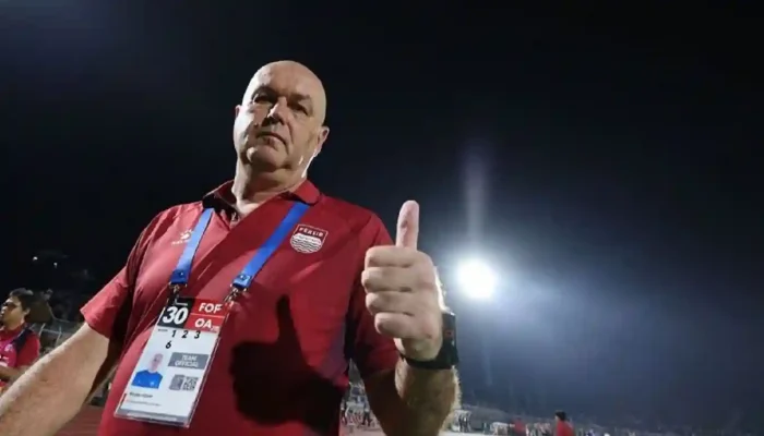 Bojan Hodak Meradang Meski Menang, Persib Bandung Nyaris Terpeleset di Lampung