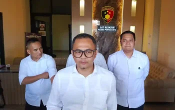 Kasat Reskrim Polres Purwakarta AKP Uyun Saepul Uyun memberi keterangan kasus dugaan pelecehan guru ngaji TH