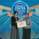 Rinny Amelia Hadjoh menerima Top CX Brand Award 2026 kategori Multifinance Call Center
